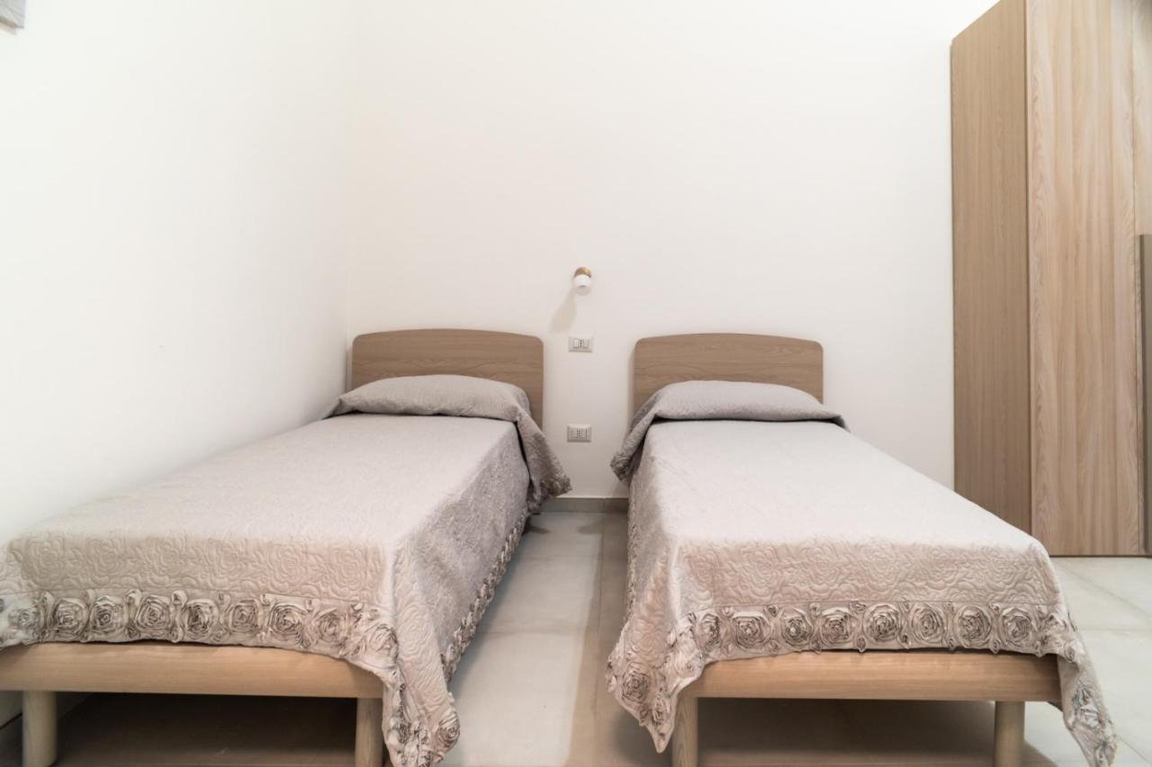 恩佩多克莱港I Parrini住宿加早餐旅馆 外观 照片